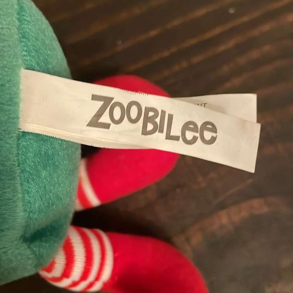 Small dog fish collar, The Dodo collar and hedgehog holiday toy.